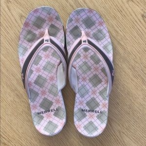 Merrell flip flops